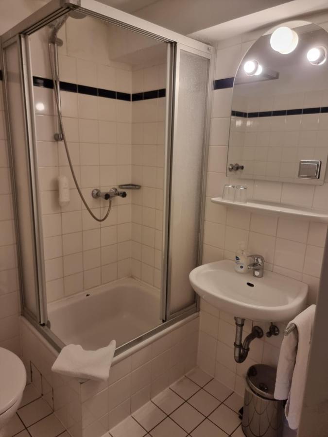 Hotel Mondial Düsseldorf Eksteriør billede