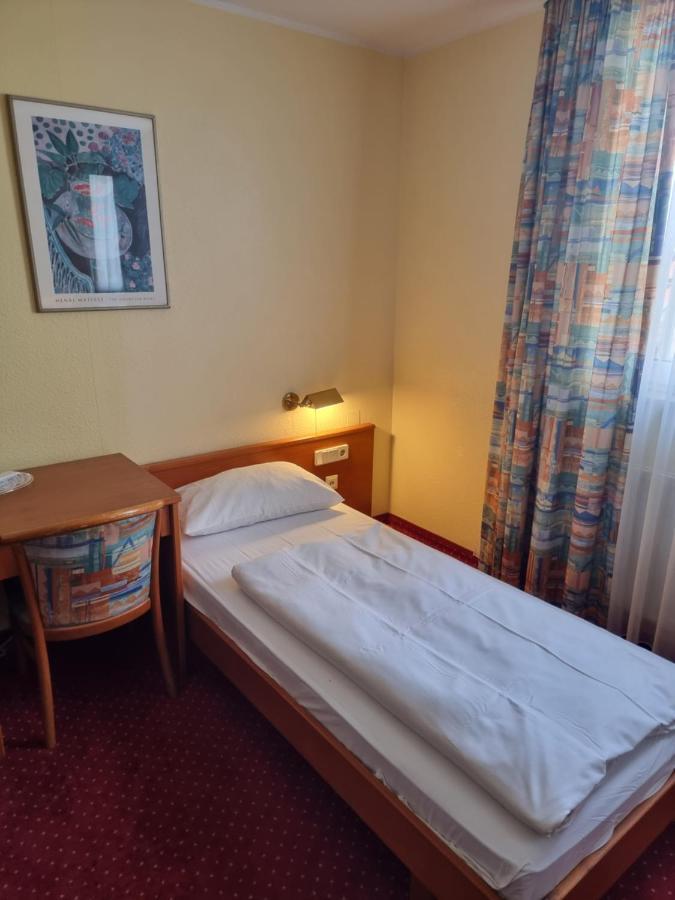 Hotel Mondial Düsseldorf Eksteriør billede